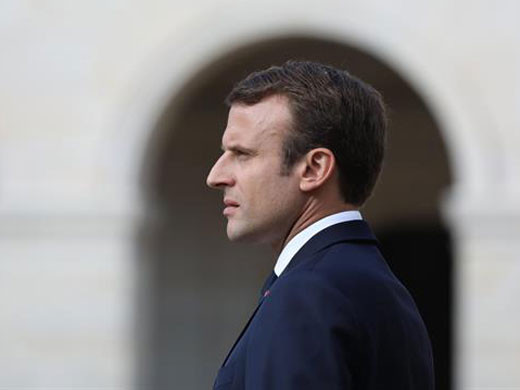 Emmanuel Macron 22 9