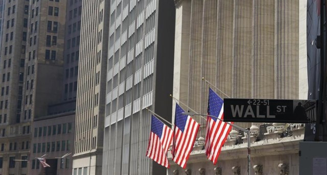 Archivo - Fachada de la Bolsa de Nueva York en Wall Street.
