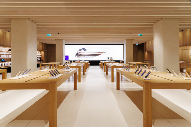 Vista general de la nueva tienda de Apple en La Vaguada, a 27 de noviembre de 2024, en Madrid (España).