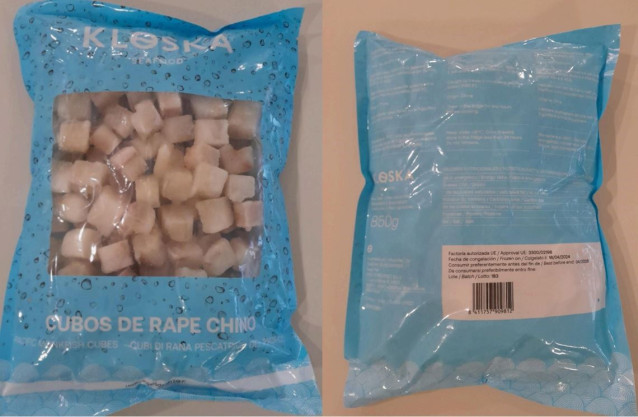 Imagen de uno de los cubos de rape congelado de la marca 'KLOSKA Seafood'.