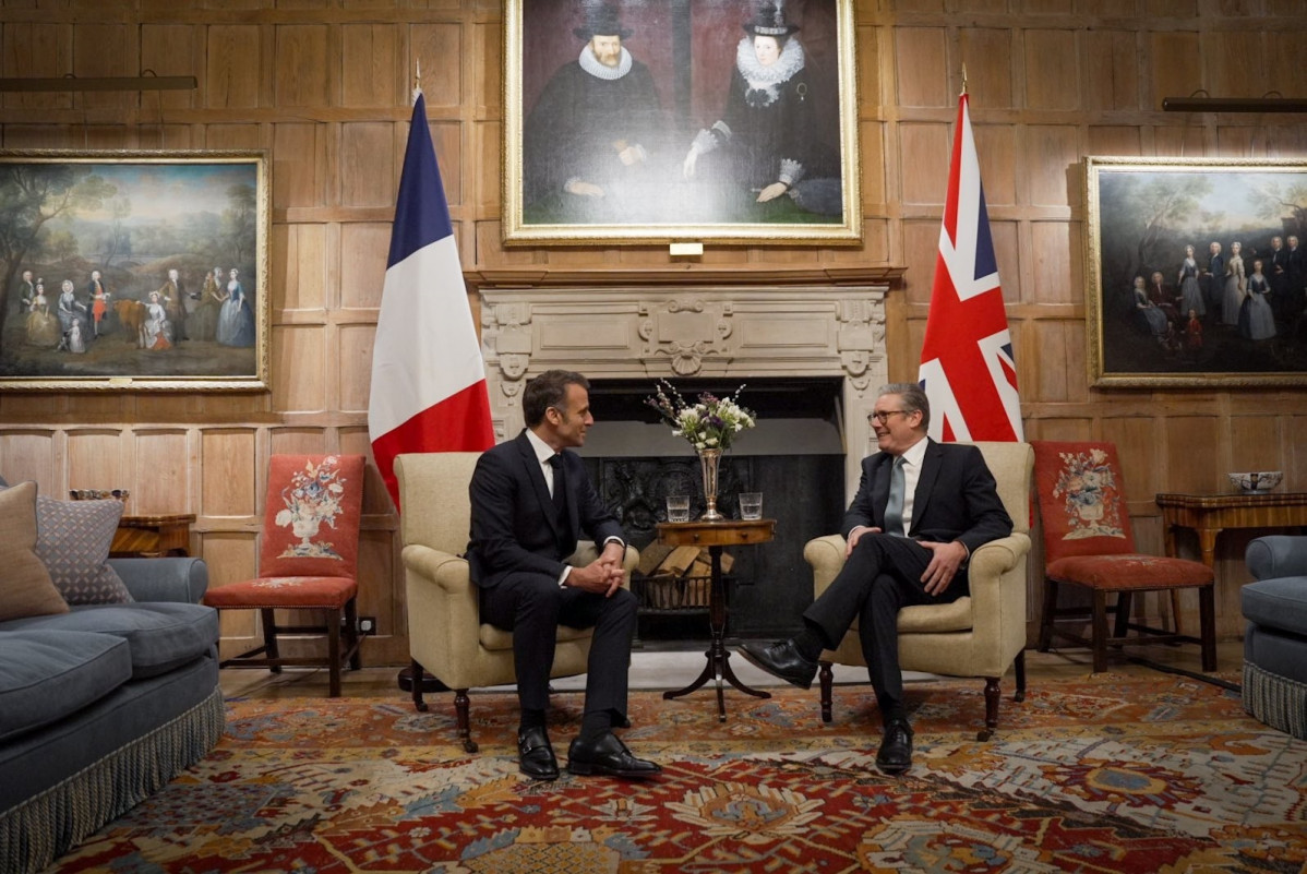 EuropaPress 6442783 primer ministro britanico keir starmer recibe presidente francia emmanuel