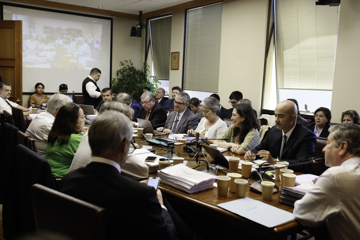 F9056ff289876 2048 8192