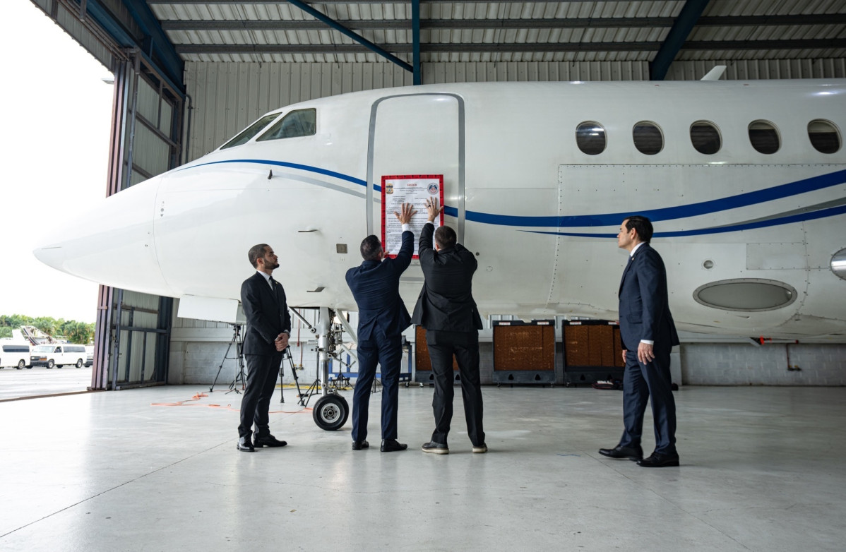 EuropaPress 6502971 secretario estado eeuu marco rubio supervisa confiscacion avion gobierno