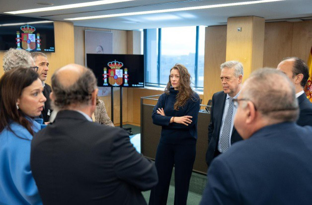 La vicesecretaria de Sanidad y Educación del Partido Popular, Ester Muñoz, ha mantenido una reunión con los consejeros de Sanidad de las comunidades autónomas gobernadas por el Partido Popular