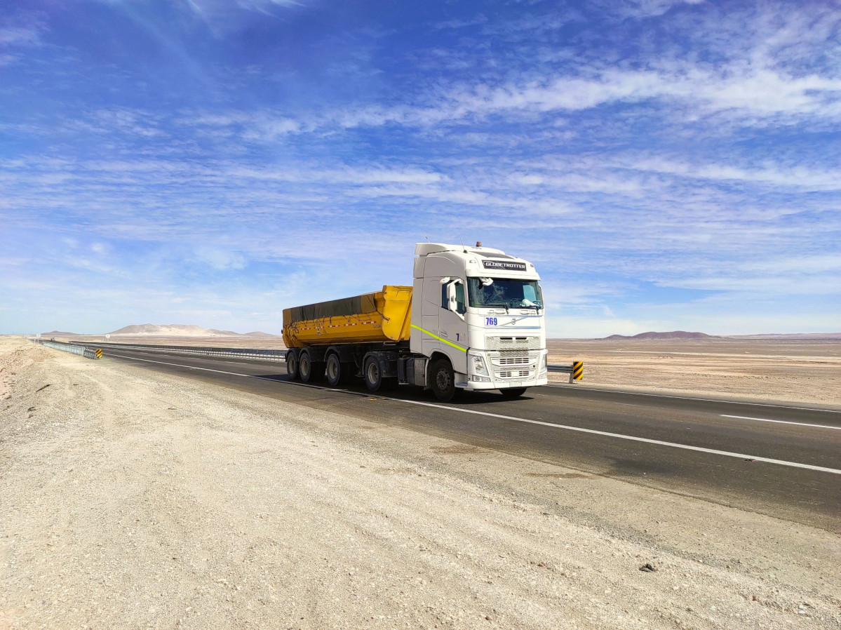 Camion en carretera