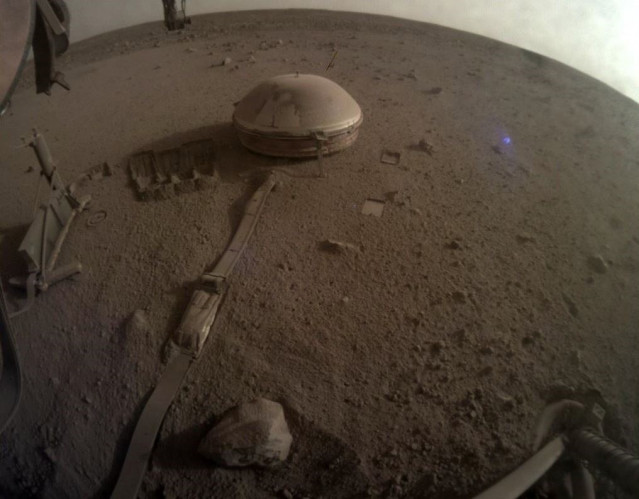 Archivo - Imagen de instrumentos de la misión Insight tomada el 26 de noviembre de 2022