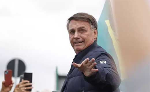 Bolsonaro regresa
