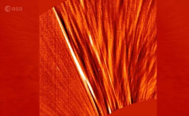 Imagen de viento solar girando al salir de nuestra estrella