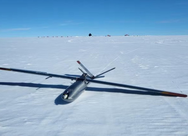 Dron utilizado para medr vapor de agua a gran altura sobre Groenlandia