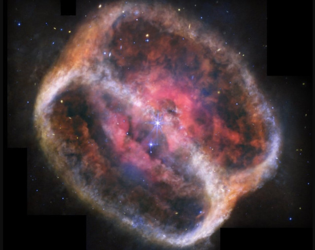 El Telescopio Espacial James Webb de la NASA/ESA/CSA ha obtenido la imagen más detallada hasta la fecha de la nebulosa planetaria NGC 1514 gracias a sus singulares observaciones en el infrarrojo medio.
