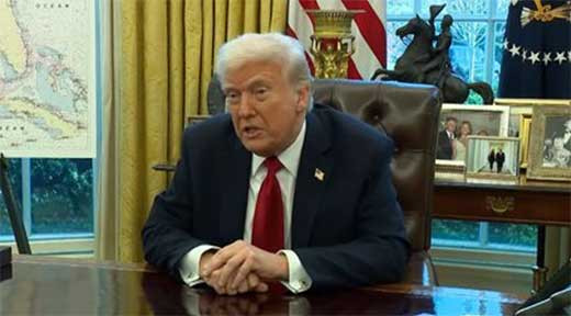 Trump carga de nuevo 