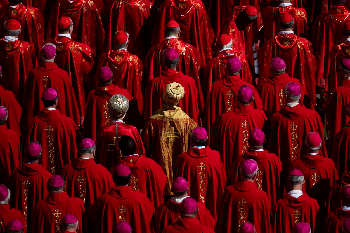 EuropaPress 6676899 religiosos funeral papa plaza san pedro 26 abril 2025 ciudad vaticano papa
