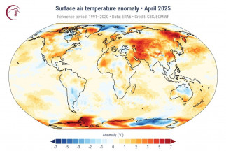 Anomalía de la temperatura del aire superficial para abril de 2025 en relación con el promedio de abril para el período 1991-2020.