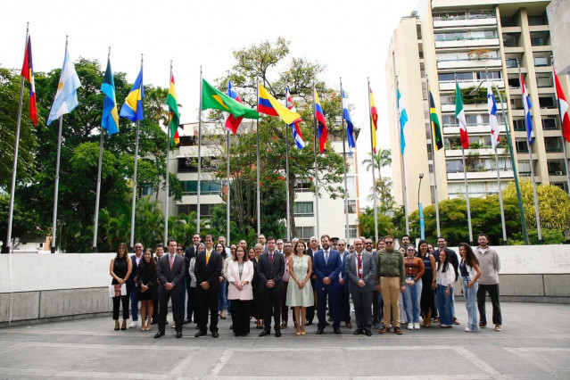 El Gobierno de Antigua y Barbuda ha completado oficialmente el proceso para convertirse en país accionista de CAF –banco de desarrollo de América Latina y el Caribe-, con estatus de 'Accionista Serie C'