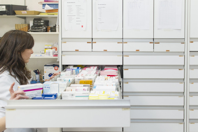 Archivo - Farmacia, farmacias, medicamento, medicamentos, medicina, medicinas, farmacéutico, farmacéuticos, farmacéutica, farmacéuticas