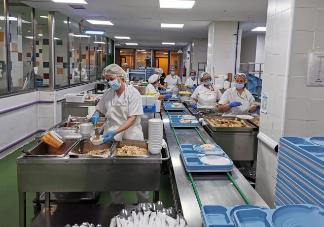 Archivo - Cocina del hospital Valme.