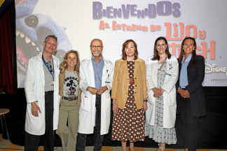 Presentación de la iniciativa para que más de 470 niños hospitalizados puedan ver el estreno de Lilo y Stitch