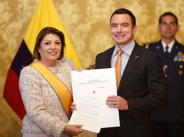 Daniel Noboa y Wilma Andrade durante la entrega del reconocimiento al Mérito por su labor diplomática en España