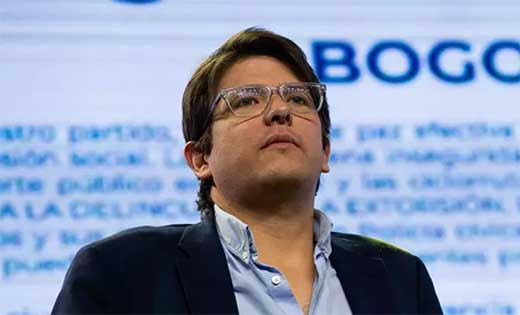 La Fiscaliu0301a de Colombia imputa