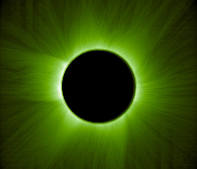 Eclipse artificial de Sol producido en el espacio con las dos naves de la misión Proba 3 de la ESA