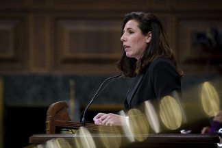 Archivo - La diputada de VOX, Rocío de Meer, durante una sesión plenaria en el Congreso de los Diputados, a 8 de abril de 2025, en Madrid (España). El Pleno del Congreso de los Diputados debate y v