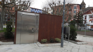 Archivo - Ayuntamiento de Bermeo instala un baño público y autolimpiable en la Lamera