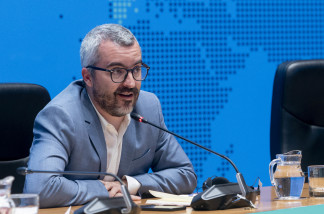 Archivo - El secretario de Estado de Salud, Javier Padilla, inaugura la jornada 'Learning from Health Systems Analysis: The Health System in Spain', en el Ministerio de Sanidad, a 16 de septiembre de 