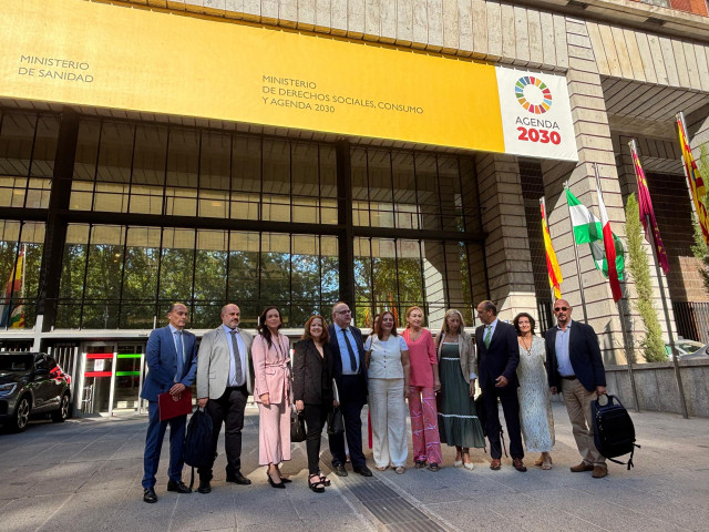 La consejera de Salud y Servicios Sociales, Sara García Espada en la comisión de Recursos Humano