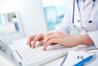 Archivo - Puesto de Trabajo Médico Inteligente