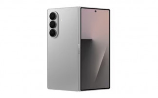 Galaxy Z Fold7 en color gris plata
