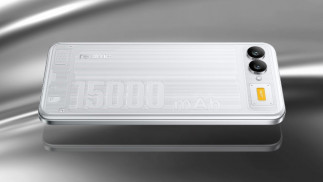 Archivo - La nueva batería de 15.000 mAh de realme.