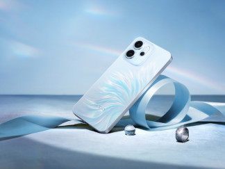 Móvil de la serie OPPO Reno 14 con acabado irisado