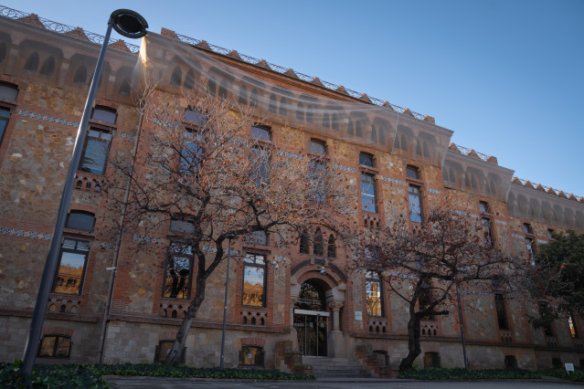 Archivo - Fachada de la Conselleria de Salud, a 17 de enero de 2025, en Barcelona, Catalunya (España).
