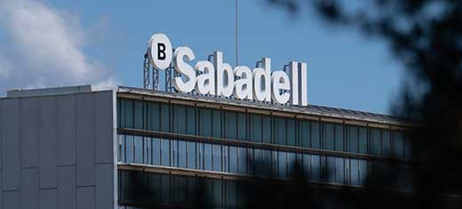 EuropaPress 6651647 exterior sede banco sabadell 17 abril 2025 barcelona cataluna espana