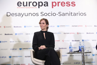 La ministra de Sanidad Mónica García, durante un Desayuno Socio-Sanitario organizado por Europa Press, en el Hotel Hyatt Regency Hesperia Madrid, a 22 de septiembre de 2025, en Madrid (España).