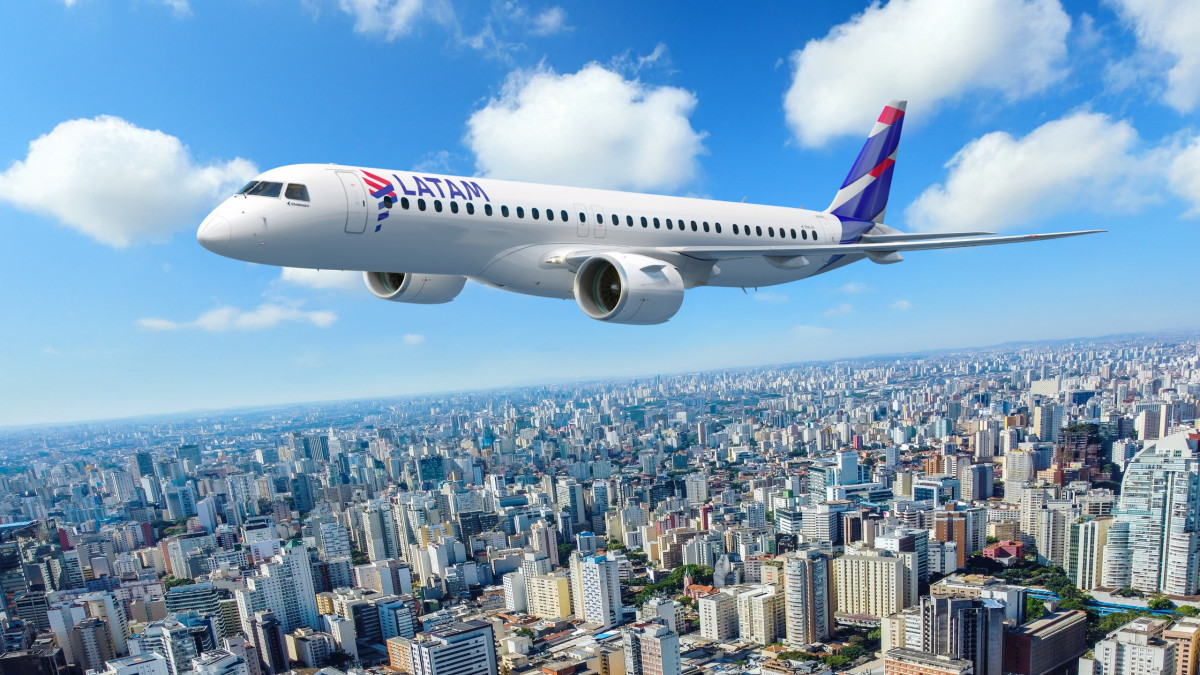 LATAM   Embraer E195 E2