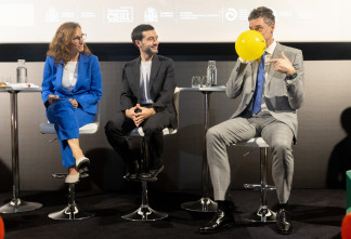 (I-D) La ministra de Sanidad, Mónica García; el ministro de Derechos Sociales, Consumo y Agenda 2030, Pablo Bustinduy; y el presidente de la Gasol Foundation, Pau Gasol; durante la presentación de 