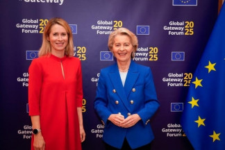 EuropaPress 7014279 presidenta comunitaria ursula von der leyen junto alta representante kaja