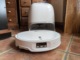 El robot aspirador de Roborock, Qrevo Curv 2 Pro.