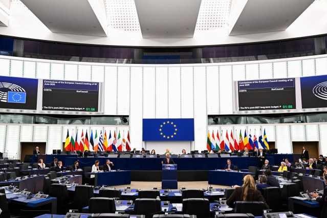 Archivo - Vista general del hemiciclo del Parlamento Europeo en su sede de Estrasburgo (Francia) durante un debate con el presidente del Consejo Europeo, António Costa.