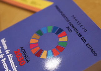 Archivo - Informe impreso que incluye el Proyecto de Ley de los Presupuestos Generales del Estado aprobados por el Gobierno para 2023, en el Congreso de los Diputados, a 6 de octubre de 2022, en Madri