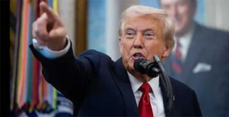 Trump suspende