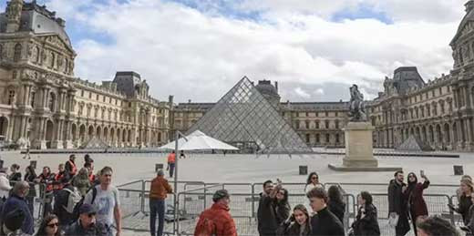 Louvre