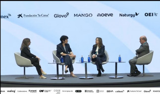 Ministra de Inclusión, Seguridad Social y Migraciones del Gobierno de España, Elma Saiz Delgado, secretaria general de la OISS, Gina Magnolia Riaño Barón, secretario general de la Organización de