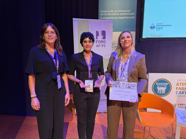 El CGCOF entrega el primer premio AF-FC por reconocer el empeoramiento de un paciente por una mayor dosis de medicamento