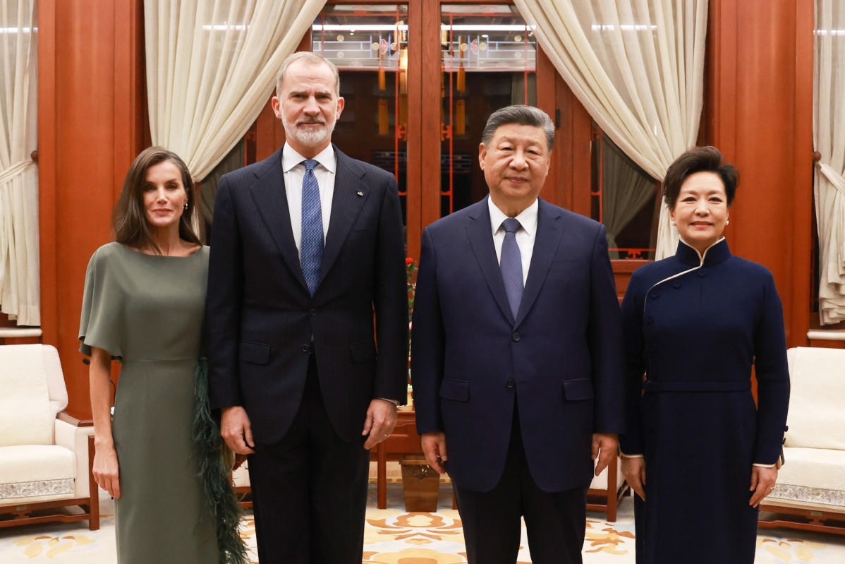 EuropaPress 7093572 presidente chino xi jinping junto primera dama peng liyuan reyes