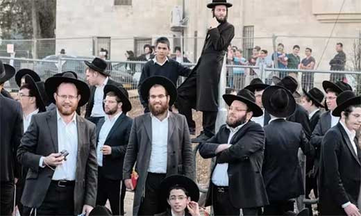 Cientos de judiu0301os