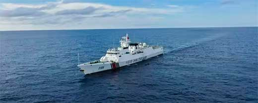 Buques chinos patrullan