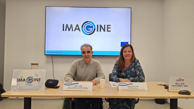 El responsable científico del proyecto IMAGINE, Carl Llor (izquierda), y la economista de la salud y profesora titular de la Universidad de Las Palmas de Gran Canaria (ULPGC) Laura Vallejo (derecha).