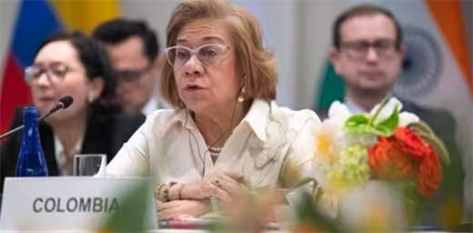 La ministra de Exteriores